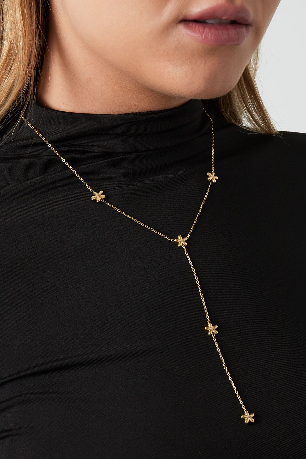 Florine - hanger ketting Goud aan hals