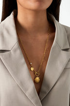 Coastal - schelp ketting Zilver aan hals
