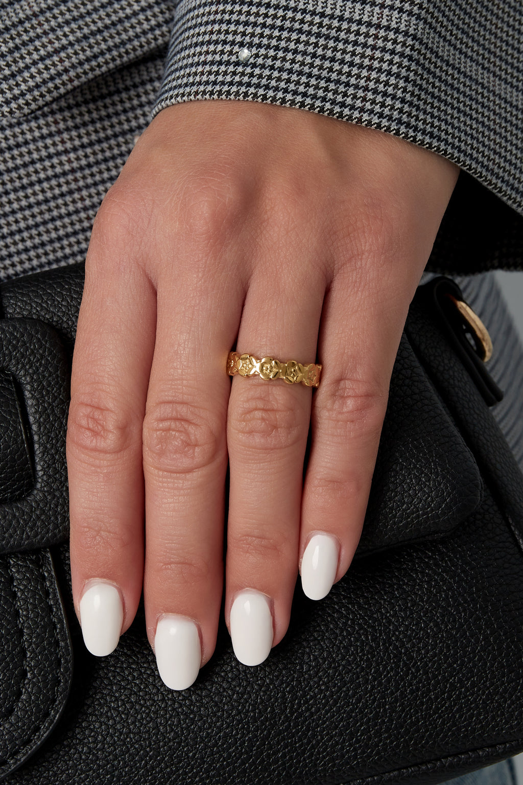Bloom - bandring Goud aan hand