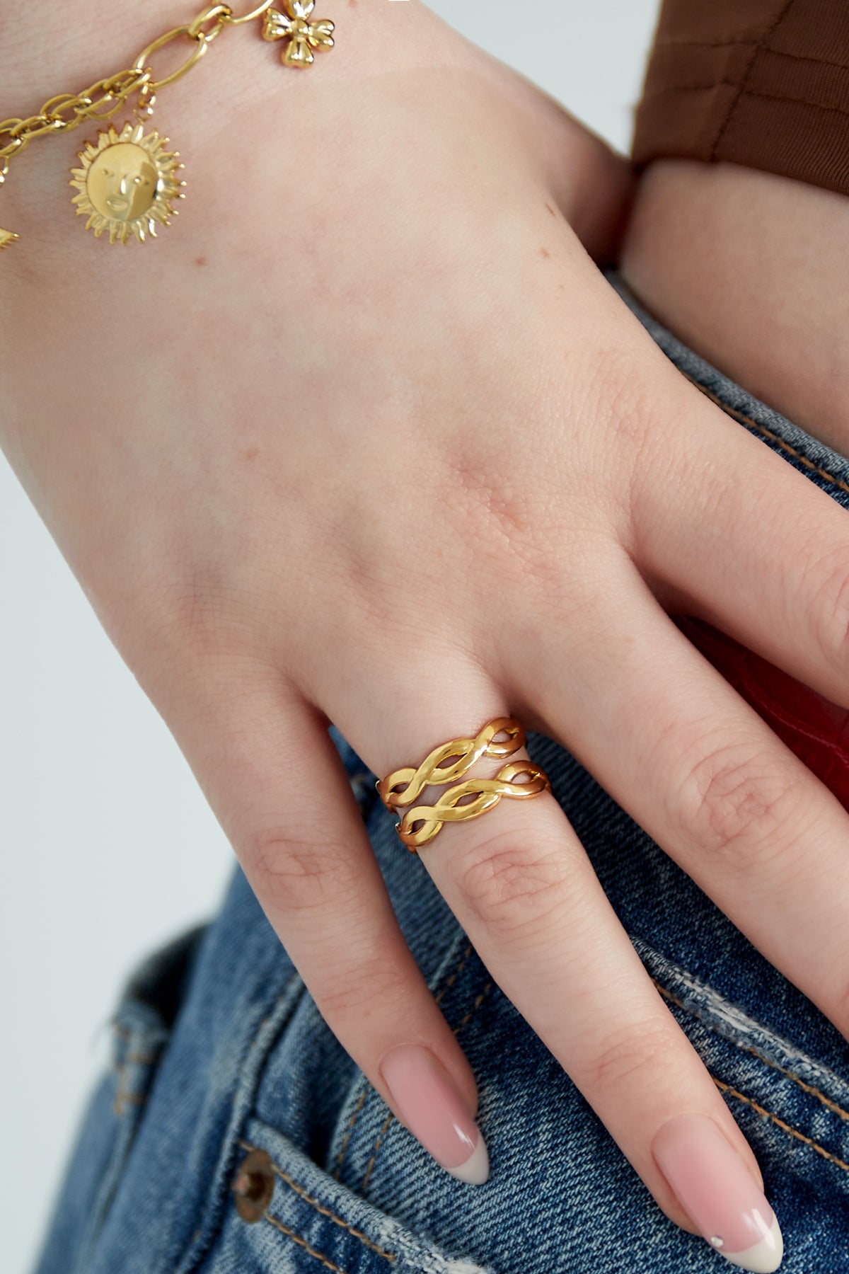 Fien - verstelbare ring Goud aan hand