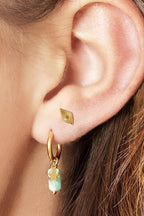 Mini - studs Zilver aan oor