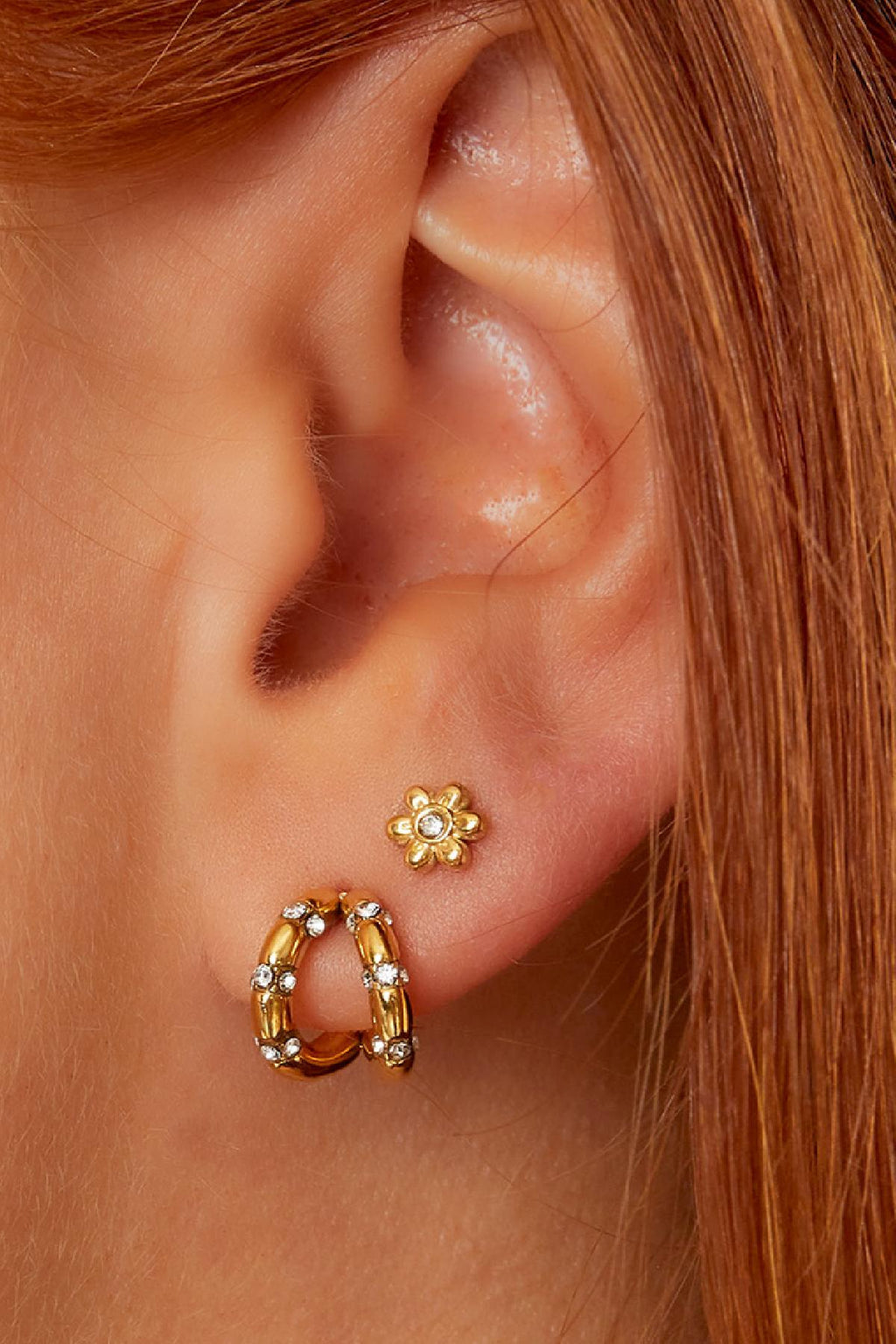 Fleur - studs Goud aan oor