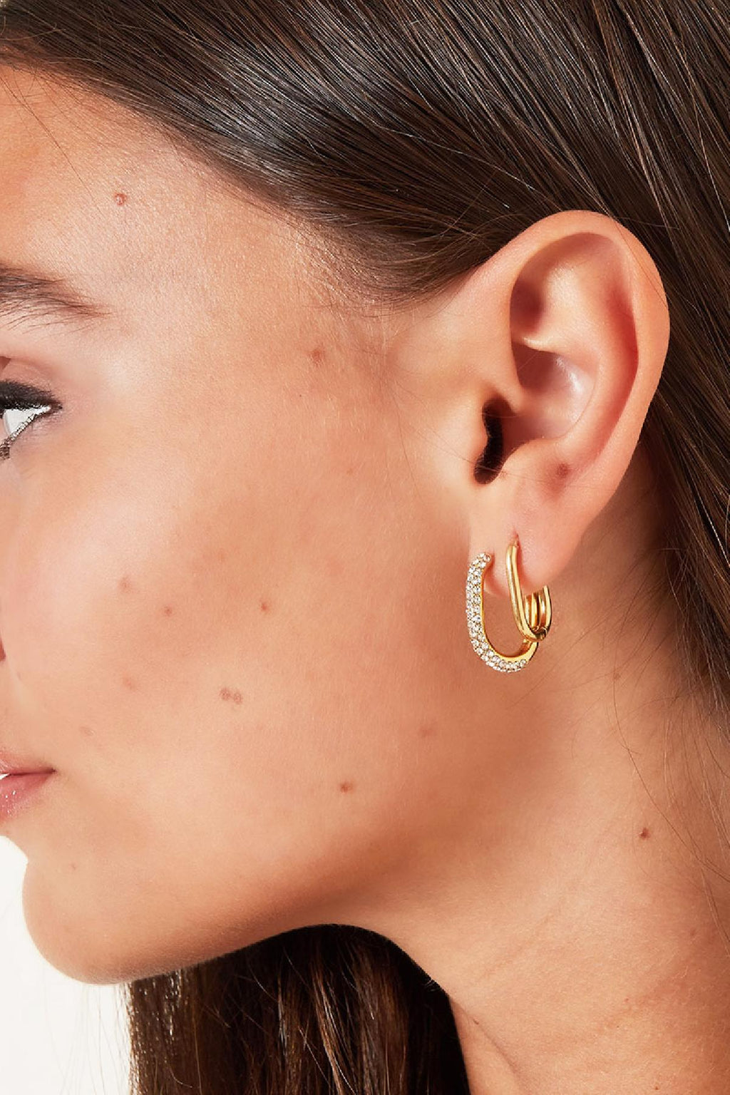 Olive - hoops Goud aan oor