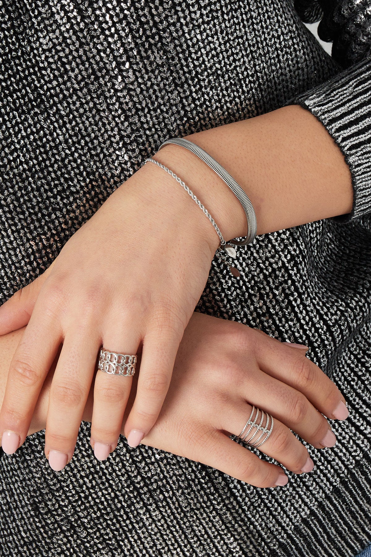 Juno - schakelarmband Goud aan pols