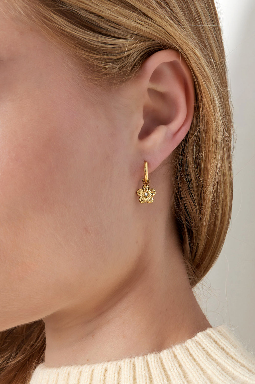 Fleurette - studs Goud aan oor