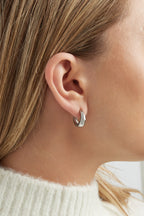 Maeve - hoops Zilver aan oor
