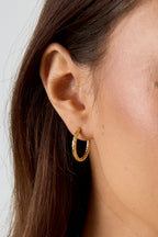 Nina - hoops Goud detail