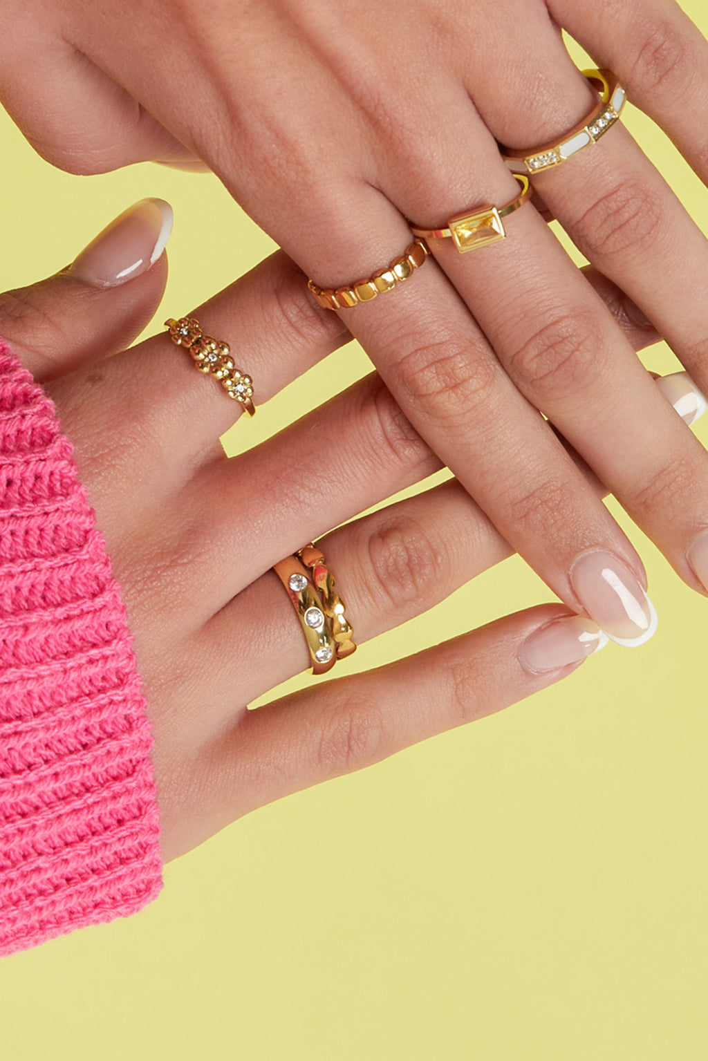 Tiny - bandring Goud aan hand