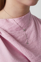 Coquille - hanger ketting Goud aan hals